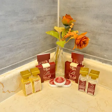 Hotel Lucas Boutique 3*